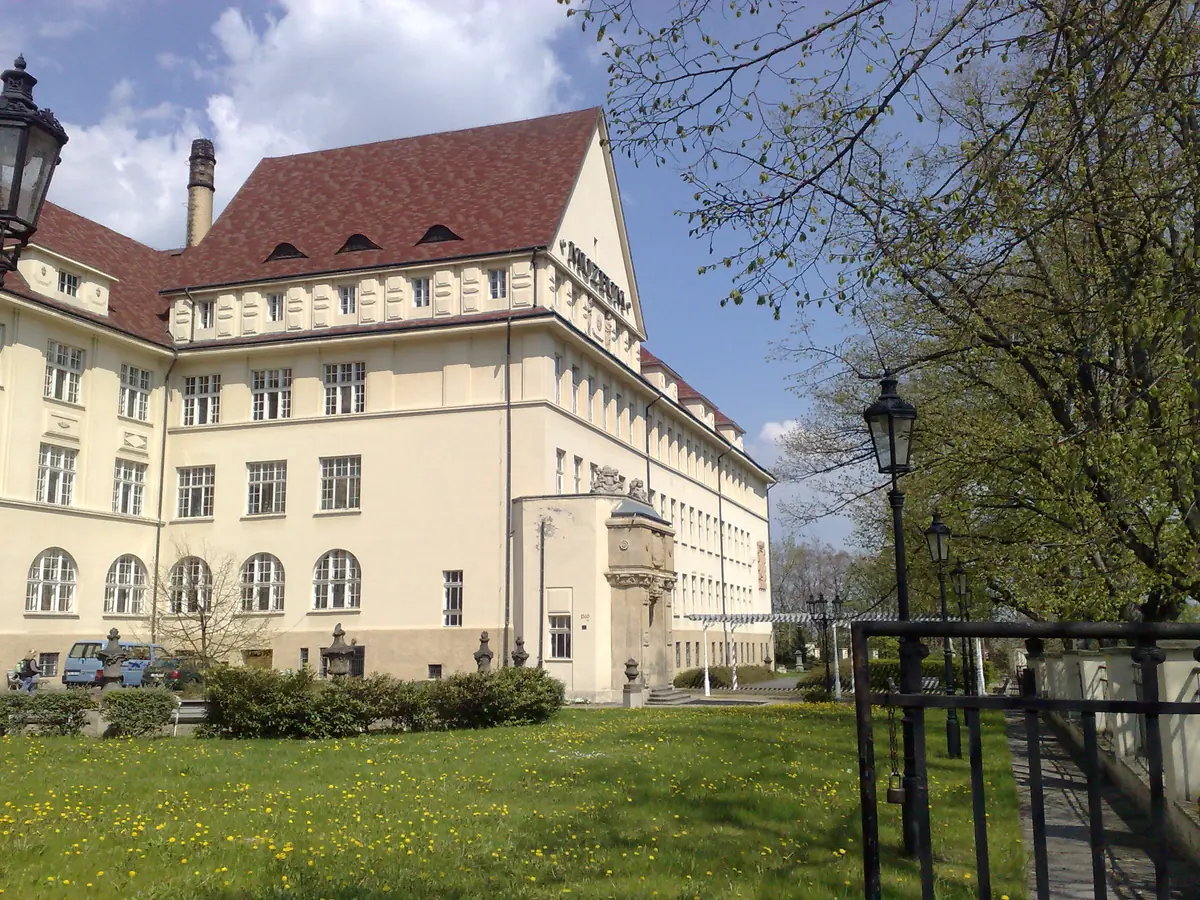 Oblastní muzeum a galerie v Mostě