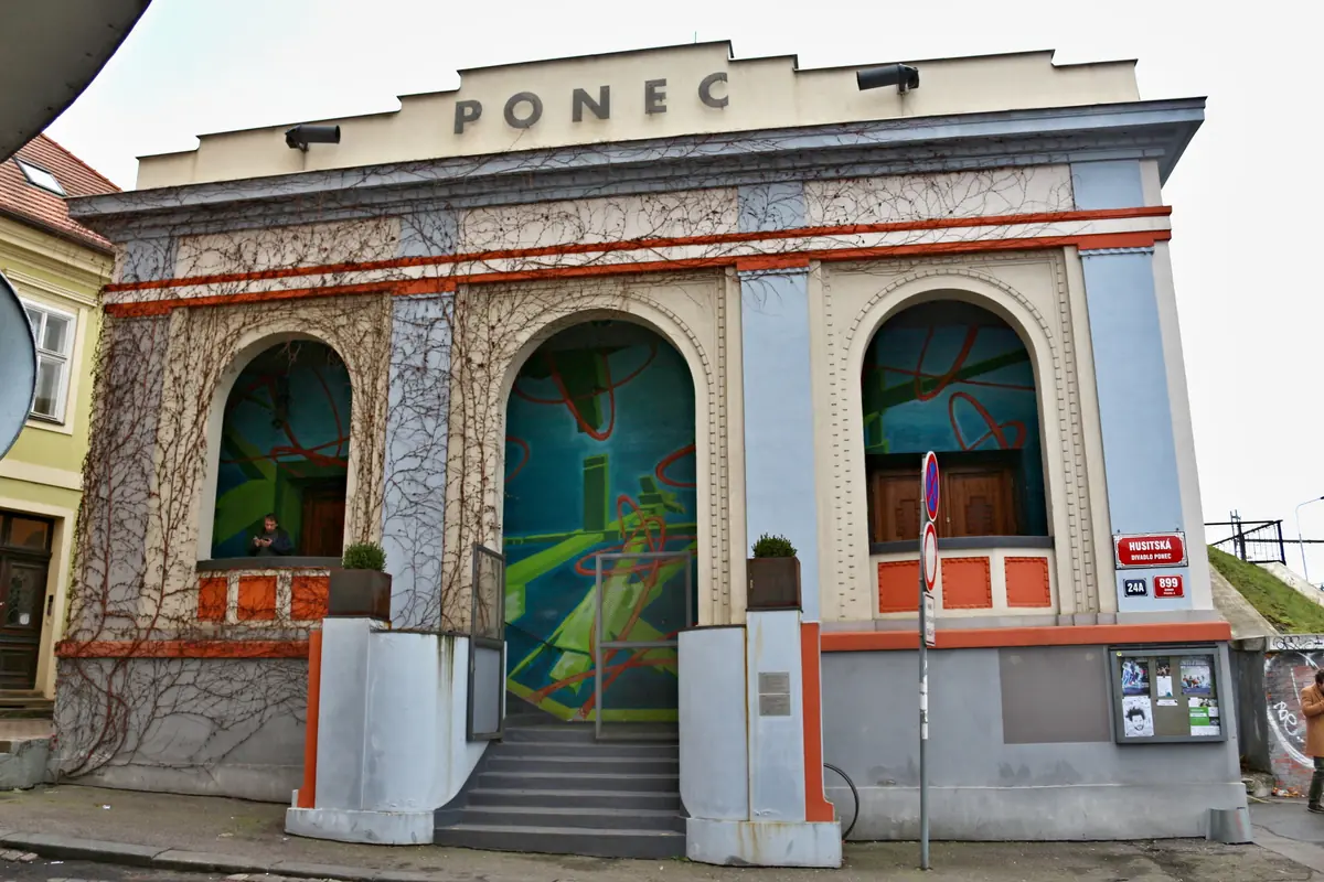 PONEC - divadlo pro tanec