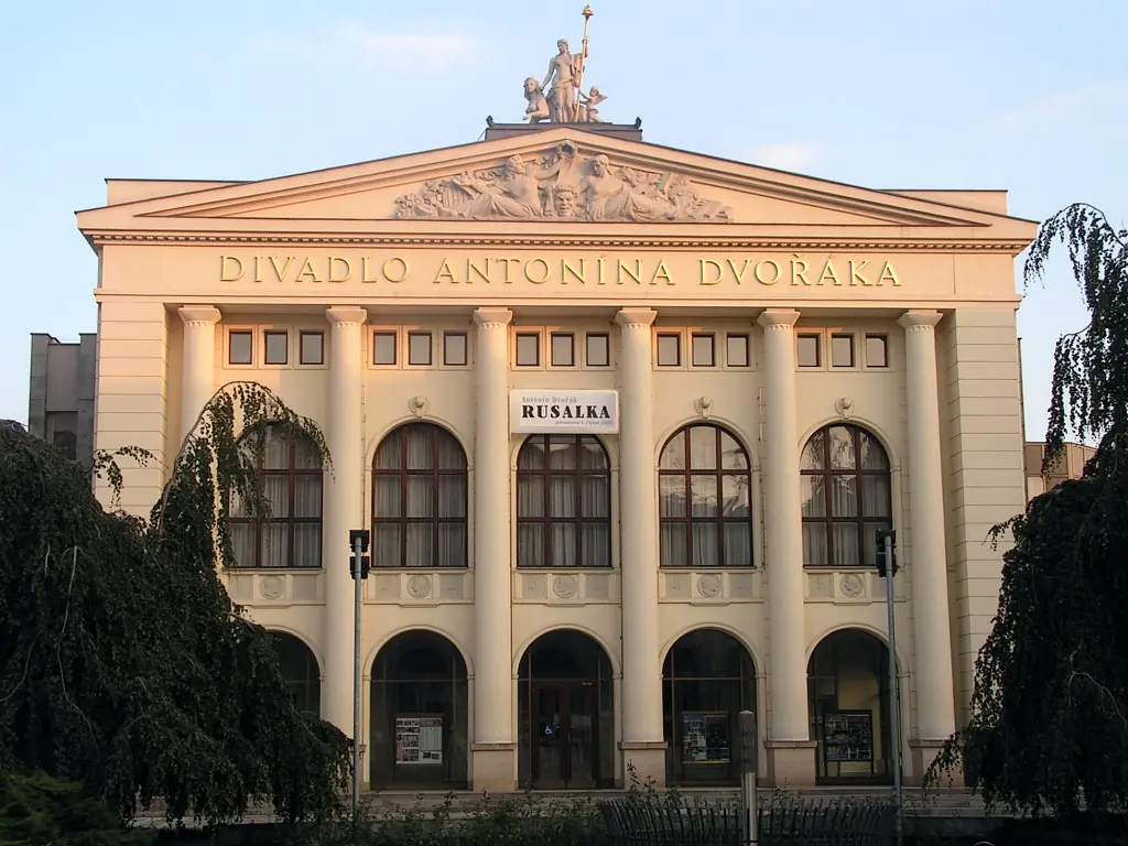 Divadlo Antonína Dvořáka