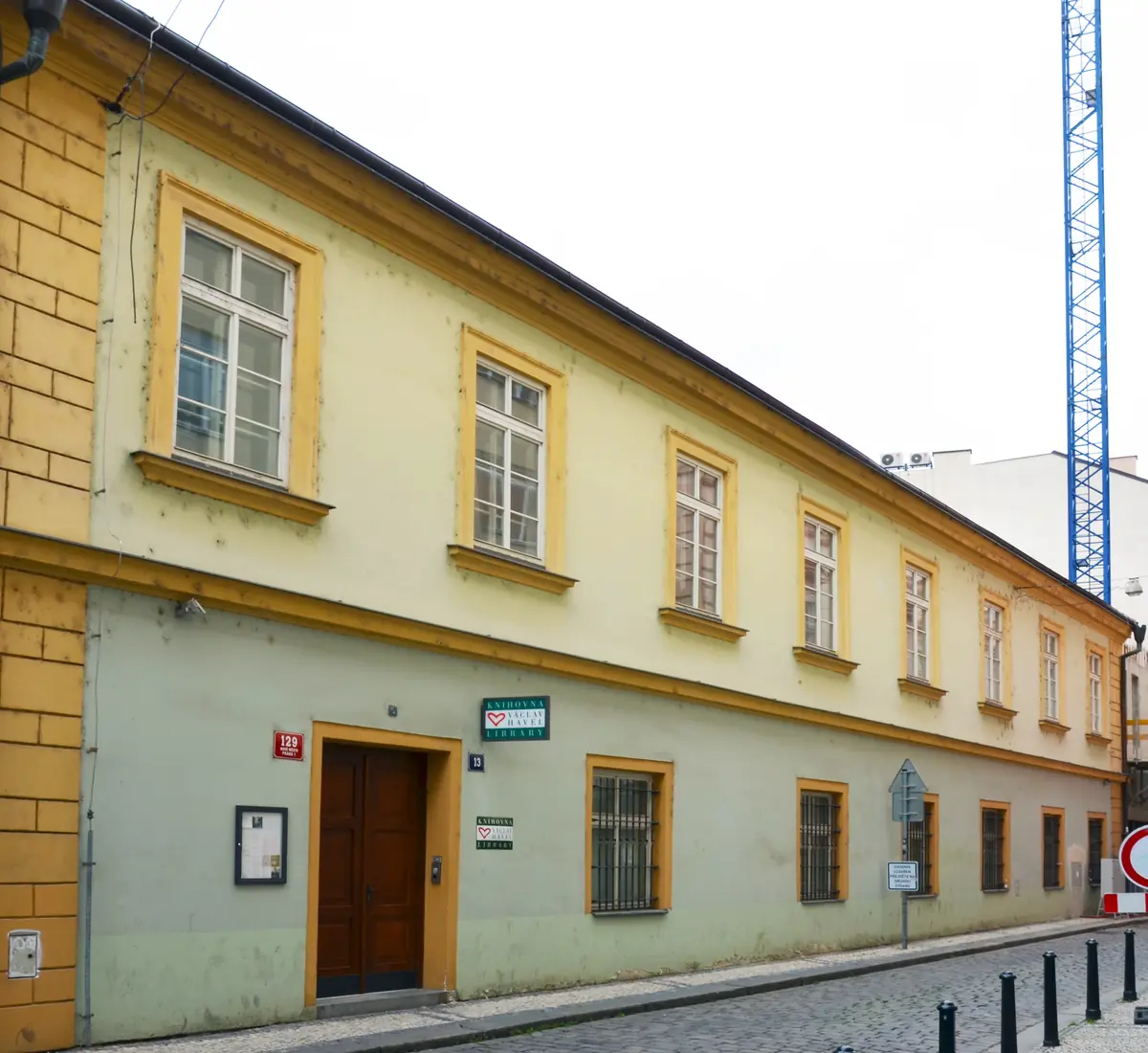 Knihovna Václava Havla, Ostrovní 13, Praha